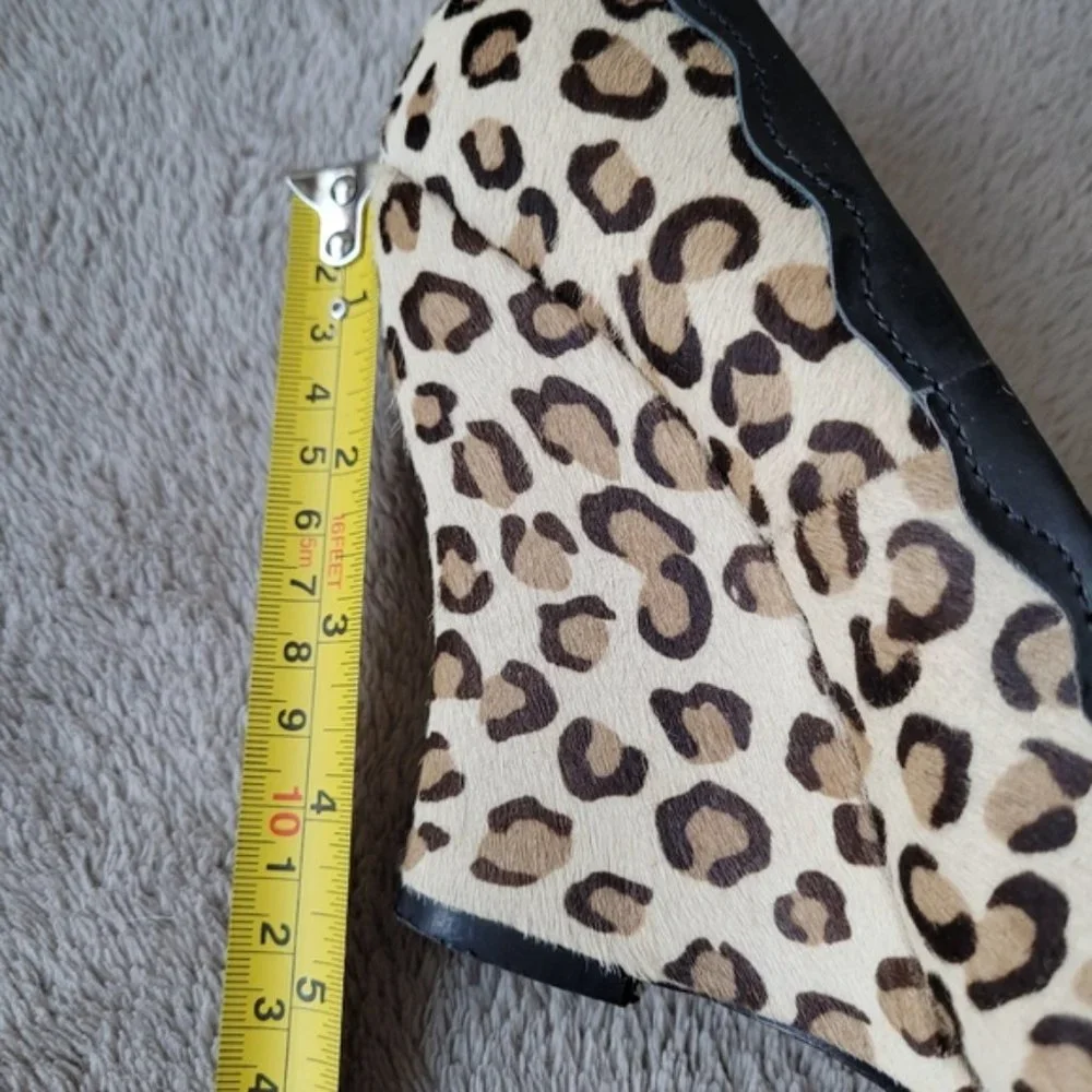𝅺Betsey Johnson Lien leopard print wedges size 8 - Picture 8 of 10